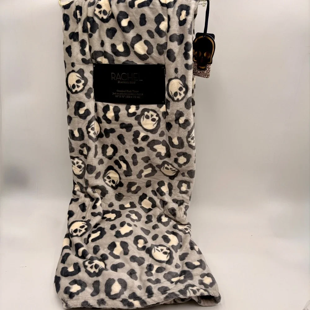 Rachel Roy Oversized Plush Throw Blanket Leopard Skull Grey Halloween NEW